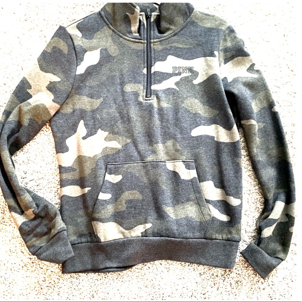 VS PINK never worn camo pullover half zip